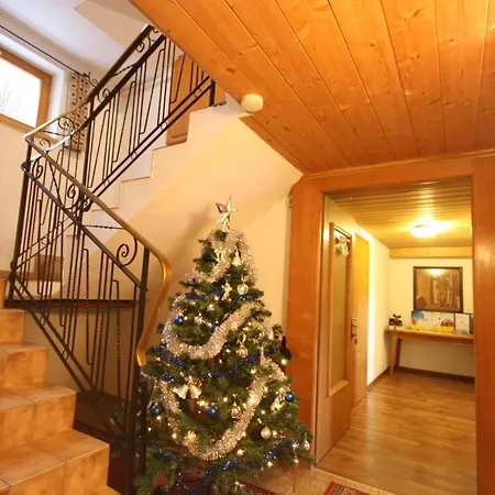 Vendégház Haus Schoenjochl By Chatel Reizen *