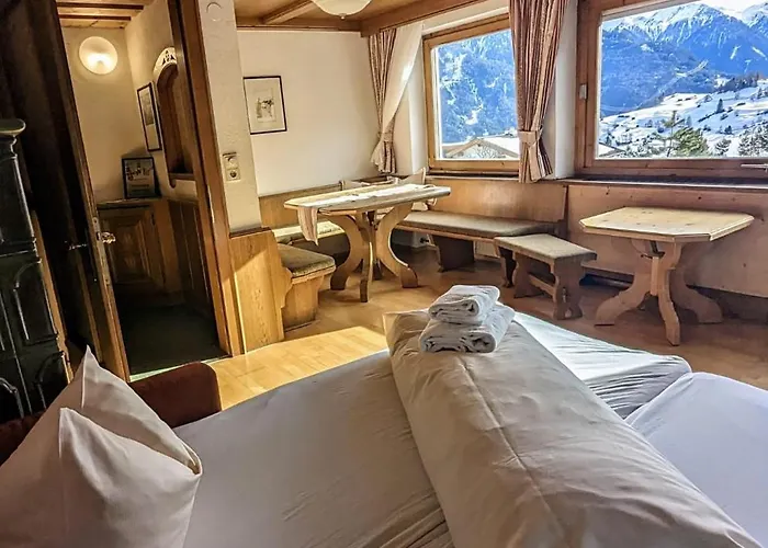 Haus Schoenjochl By Chatel Reizen Gæstehus Fiss